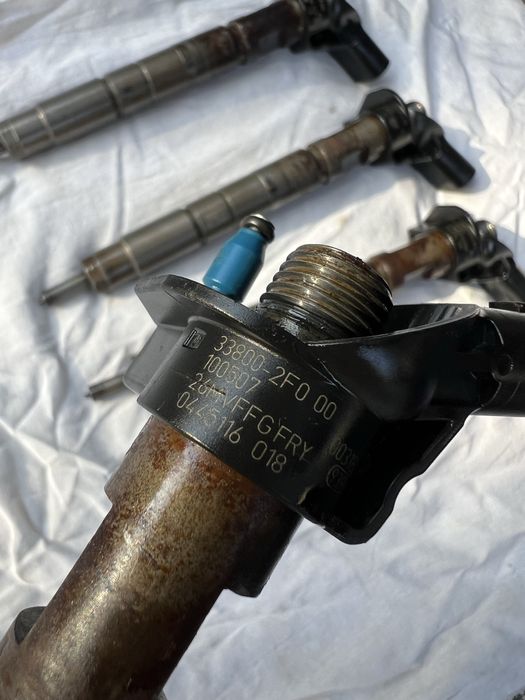 Продам форсунки дизельные 33800-2F000 на Санта фе