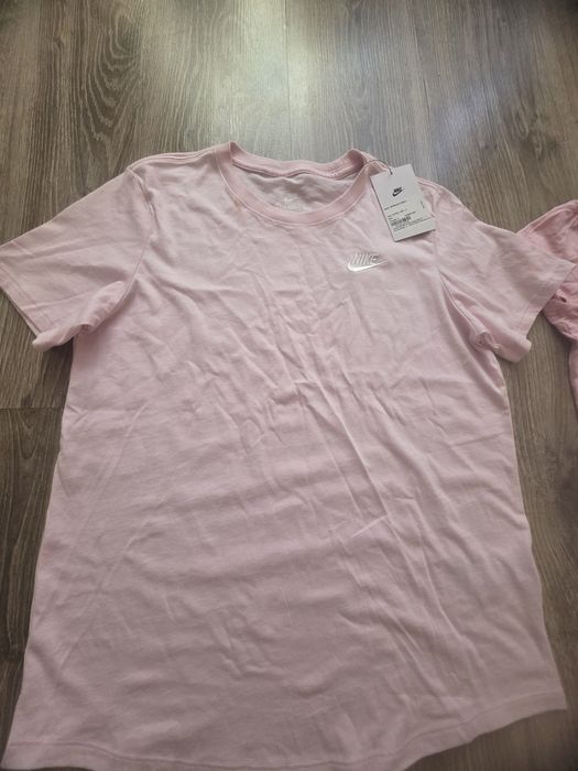 Nike adidas тениски 2бр.за 26 евро