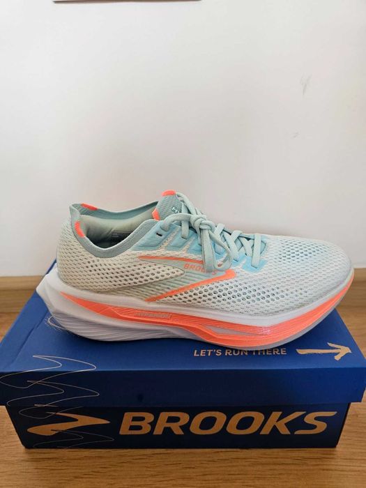 Маратонки за бягане Brooks Hyperion 3 W