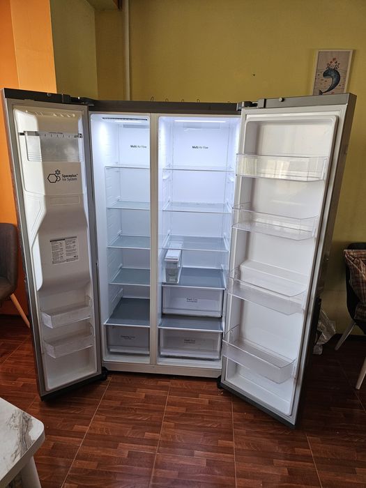 Хладилник LG side by side