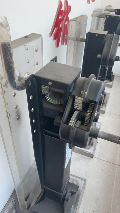 Лапы опорные полуприцепа Комплект