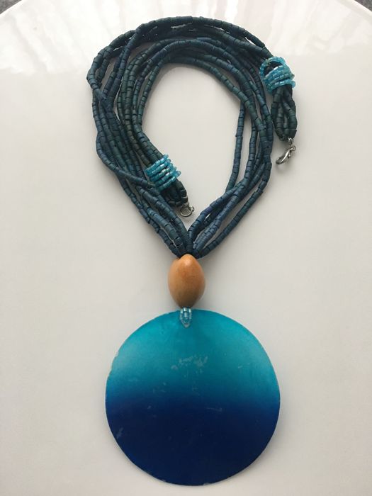 Разпродажба на бижута