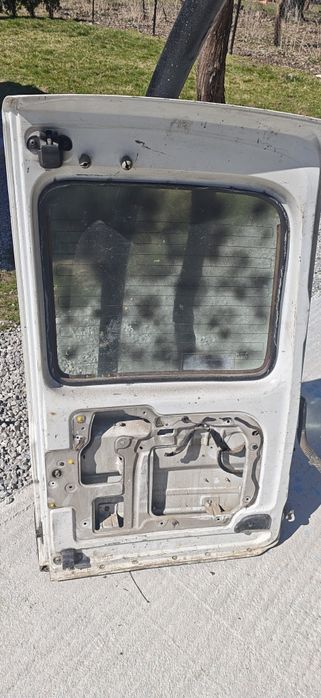 Задна врата за рено канго