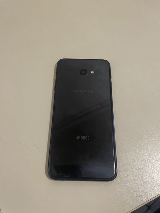 Samsung  j4 plus
