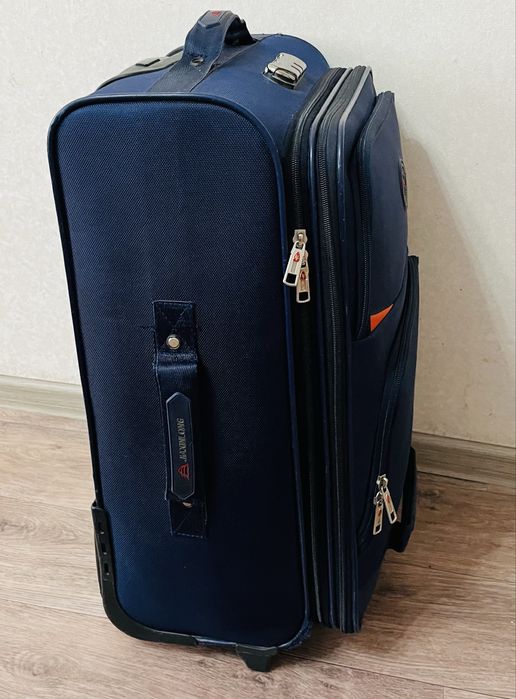 Чемодан на колесах