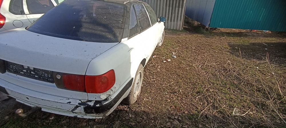 Продам машину Audi 80 B4