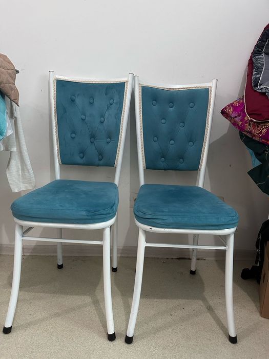 Продам стол , стулья  8шт