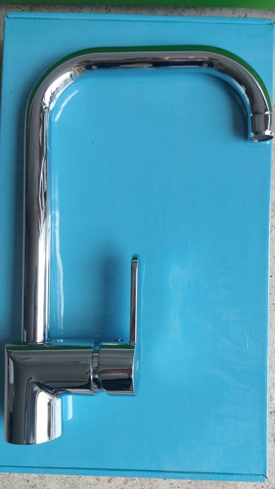 Висок смесител за кухня Фито.