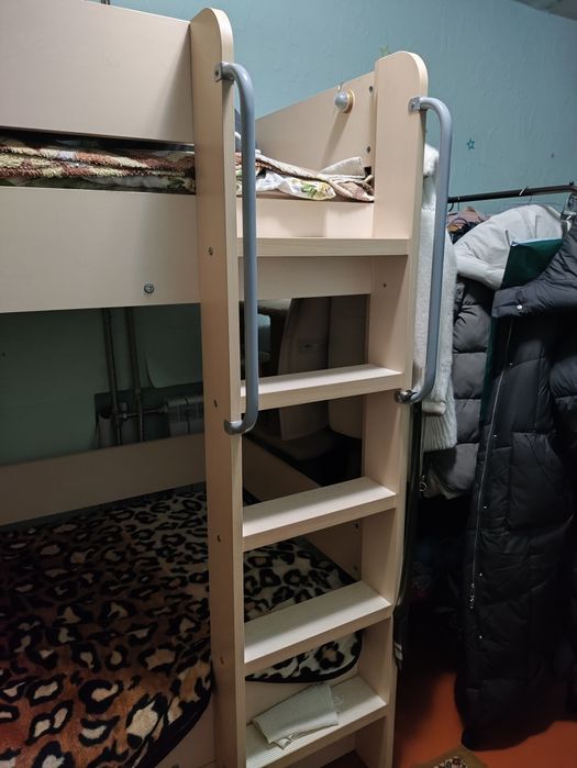 Продам детскую кровать