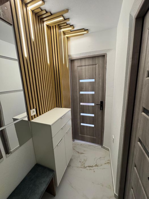 Vand apartament 2 camere Filiasi