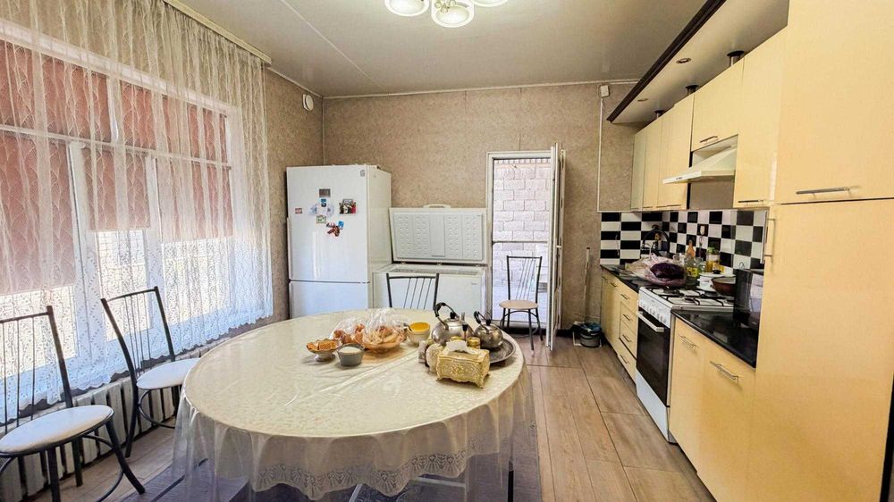 Продается ДОМ 7 ком.СЗЖР Султан Империя