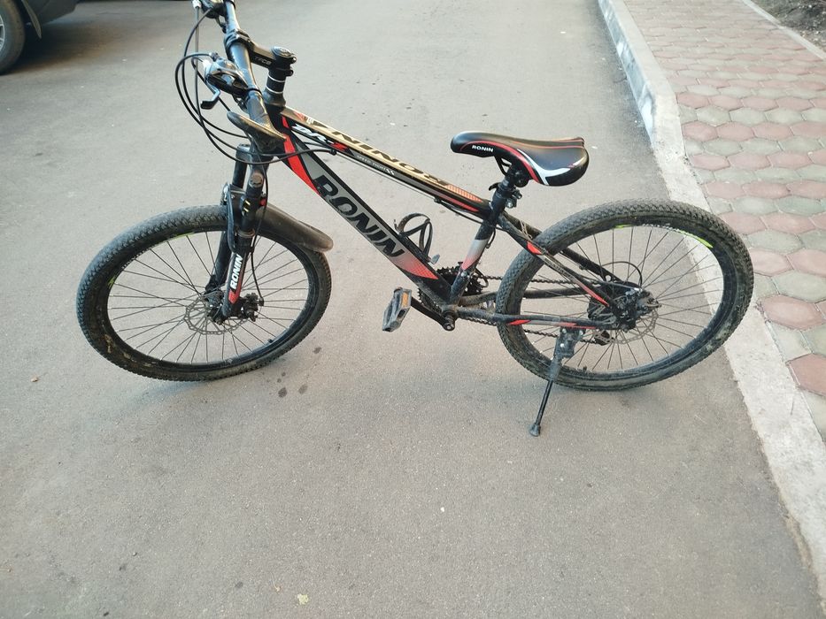 Продаю ориг Лего и велик б/у