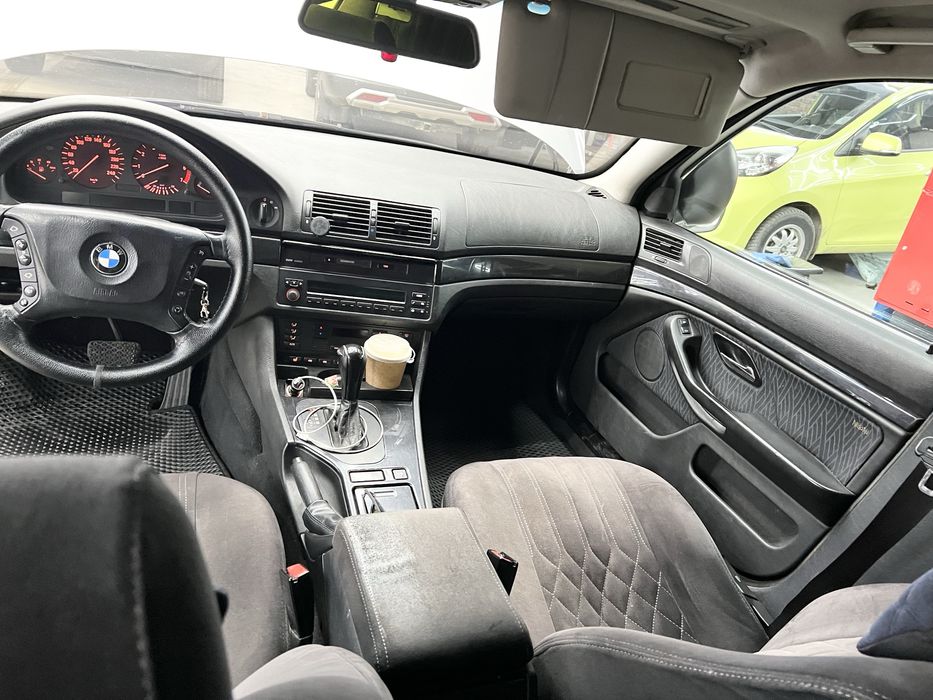 Продам БМВ Е39 530