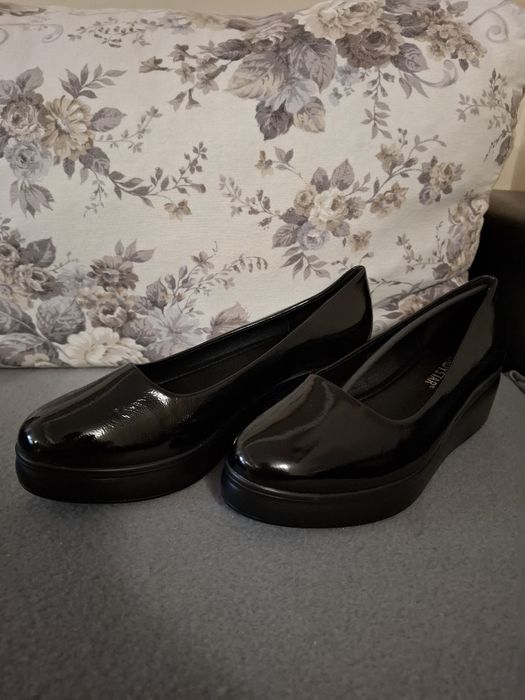 Дамски обувки от еко кожа