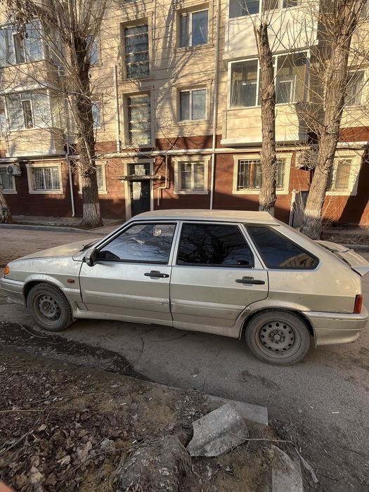 Ваз 2114 на бодром ходу