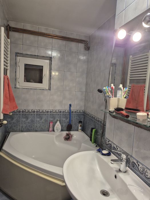 De vanzare apartament cu 2 camere