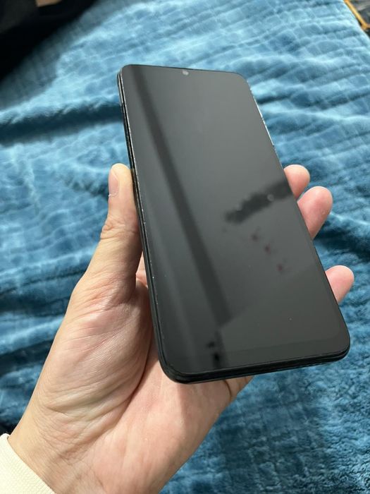 Продам Телефон Poco C40 память 64 состояние хорошее минус нет