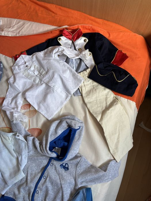 Lot haine aproape gratis/ieftin bebelus/baiat 0-6 luni Zara H&M bodyuri salopete costume pantaloni costum botez