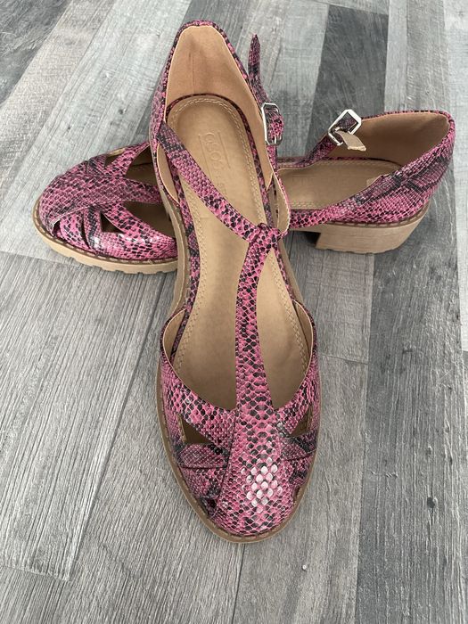 Sandale Asos marimea 38