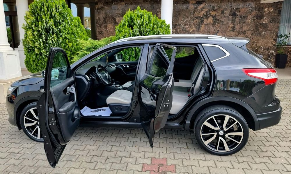 Nissan Qashqai~Tekna Plus~Diesel~Automat~FF  Dotat~Superb  !!!