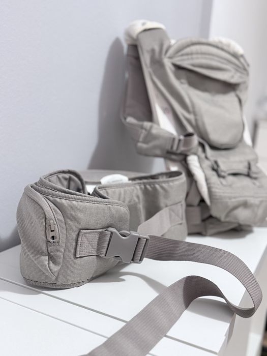 Marsupiu ergonomic Chicco, stare excelentă- Negociabil