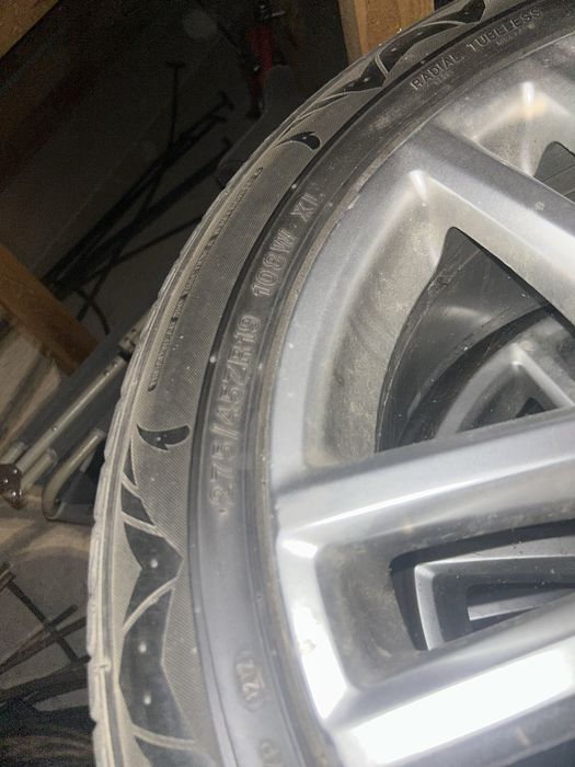 Джанти 19ки с Гуми 275/45. От VW Touareg