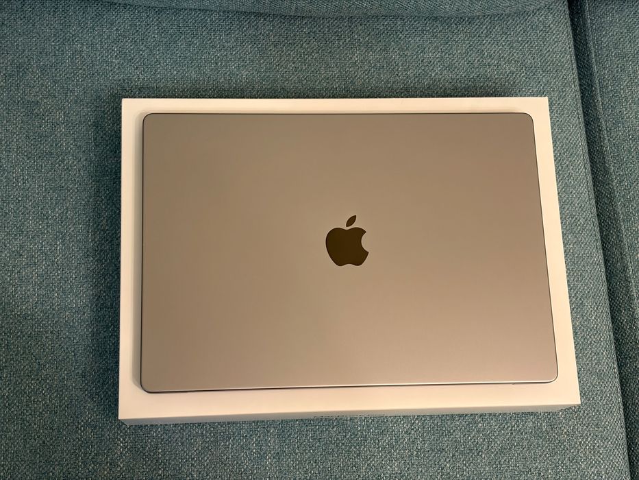MacBook Pro 16