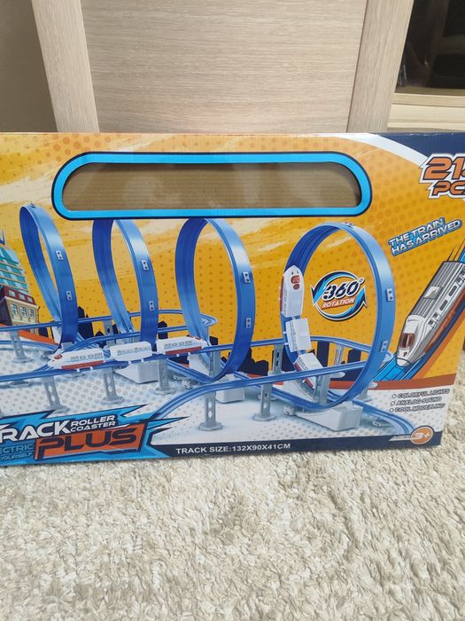 Игрушки,железная дорога