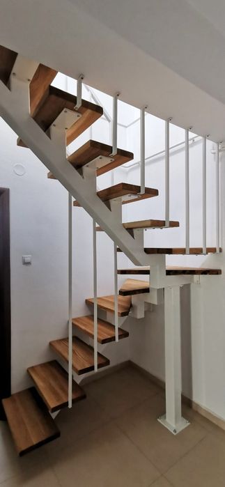 Scări interioare și exterioare