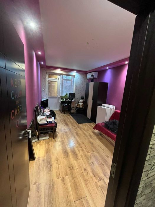 Продавам апартамент в старата част на Овча купел