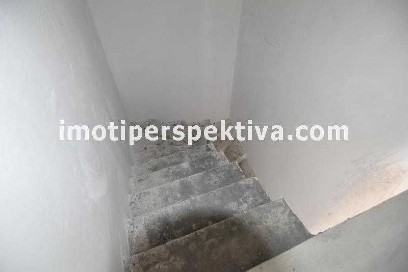 реф.19385 Чисто нова къща с две паркоместа-Коматевско шосе!