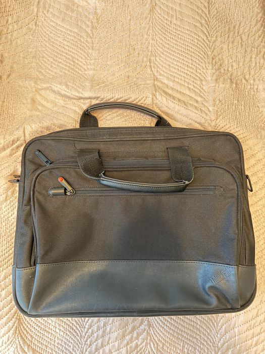 Чанта за лаптоп