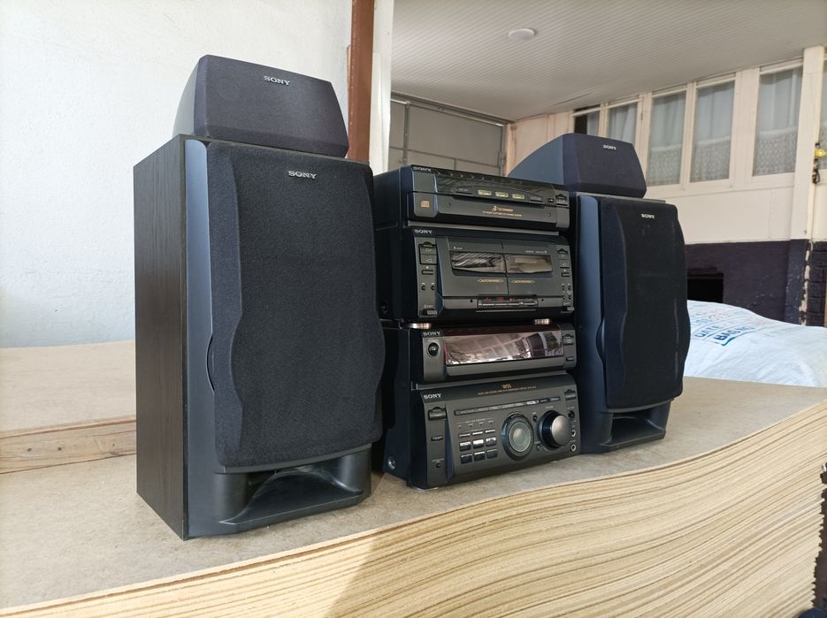 Muzikalni Sentr sony sotiladi