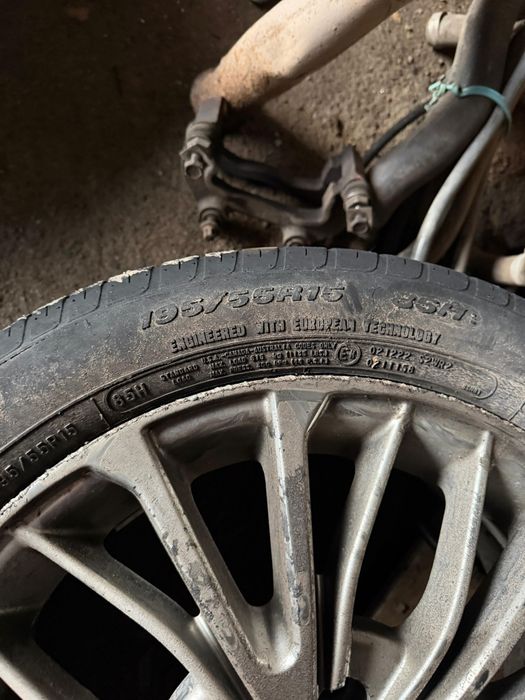 Продам резину с дисками R15