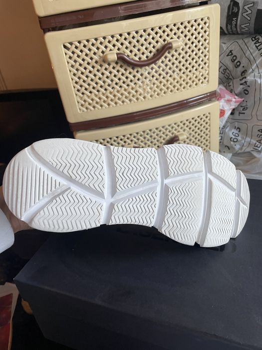 Gheata Karl Lagerfield masura 42 purtate,stare perfecta original