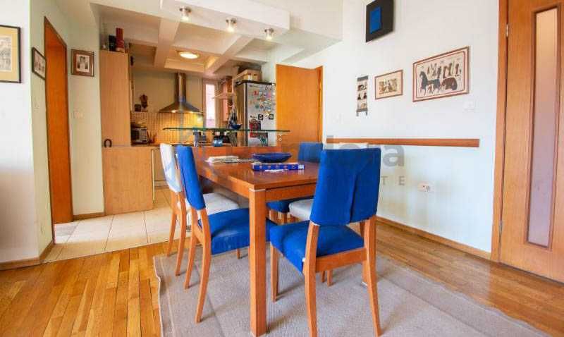 Дава се под наем Четиристаен апартамент в София, Център - 140 кв.м за 750 € - Снимка #3