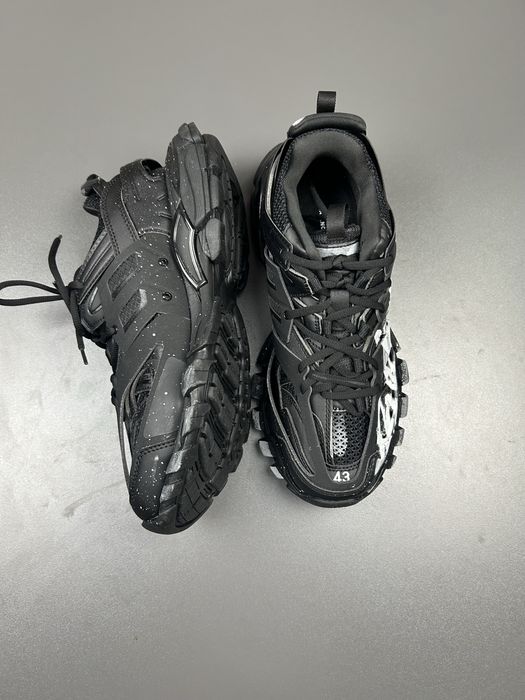 Balenciaga Track