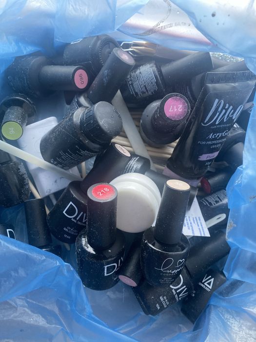 Продам все для маникюра