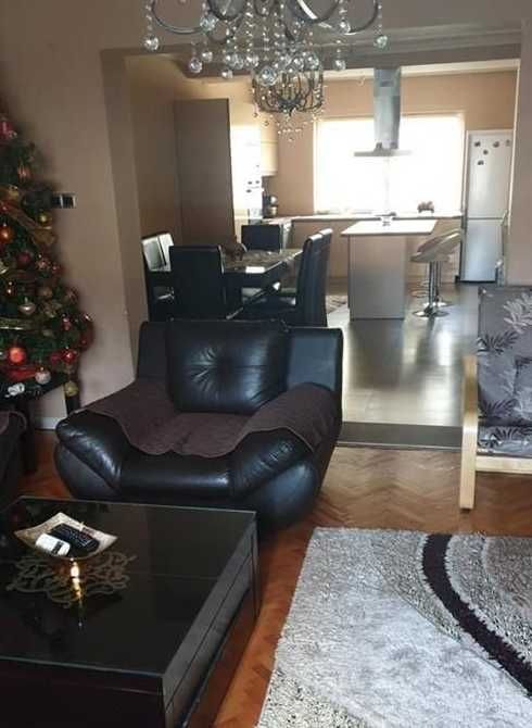 Дава се под наем Тристаен апартамент в Пловдив, Кършияка - 90 кв.м за 339.15 € - Снимка #1