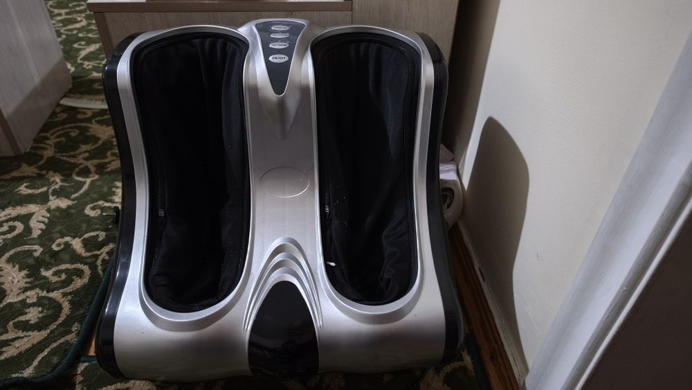 Oyoq masaj qilgich holati yangi