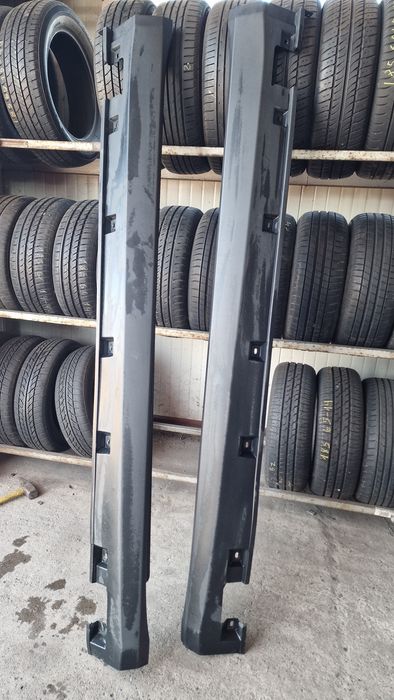 Оригинални прагове за ML 164 mercedes Benz