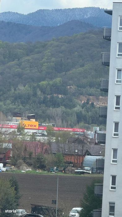 Apartament total decomandat 2 camere cu balcon deschis în Avangarden3