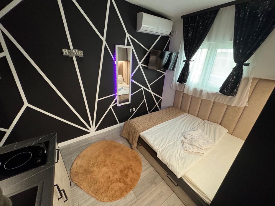 Garsoniera de inchiriat in Arad , zona UTA .