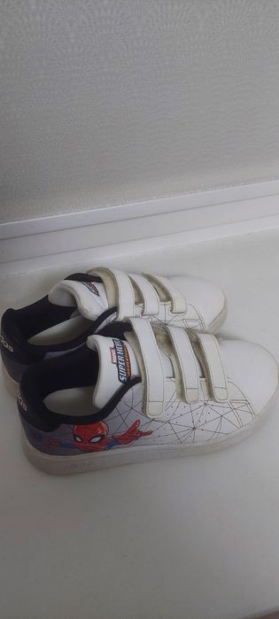 Макасы Adidas (оригинал), р 30,5, 5000 тг