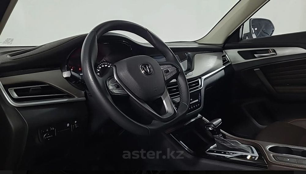 Продам автомобиль Changan cs35 plus 2020г.