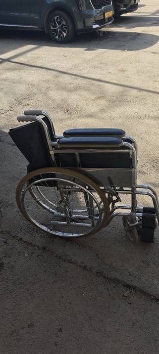 Продам  инвалидную коляску