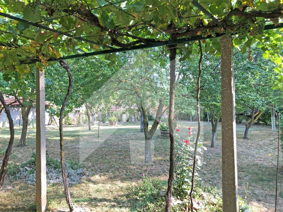 Продава се Къща в Нови пазар - 100 кв.м за 332 €/кв.м - Снимка #17