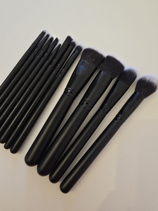 Set pensule machiaj profesional