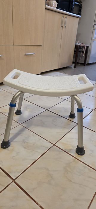 Scaun de baie reglabil