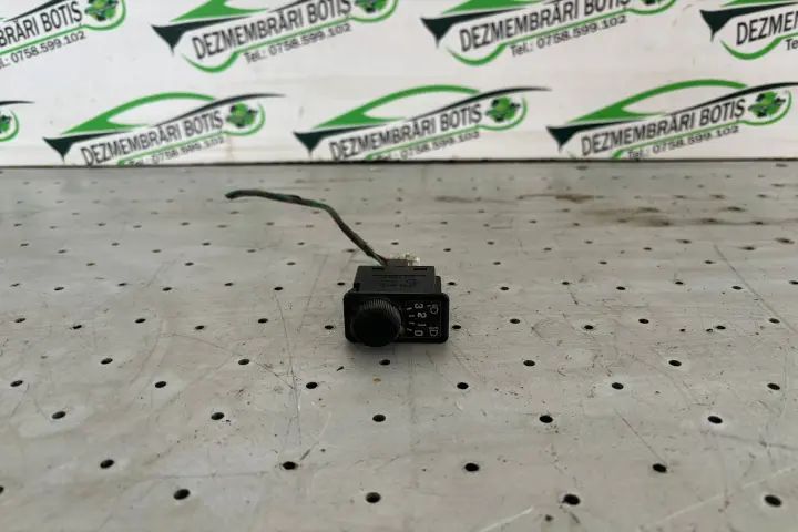 Buton reglaj faruri Nissan Terrano 2003 2.7 TD MT AWD (125 hp)
